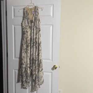 Chico’s summer dress. Size 1.5. Cream and Taupe.